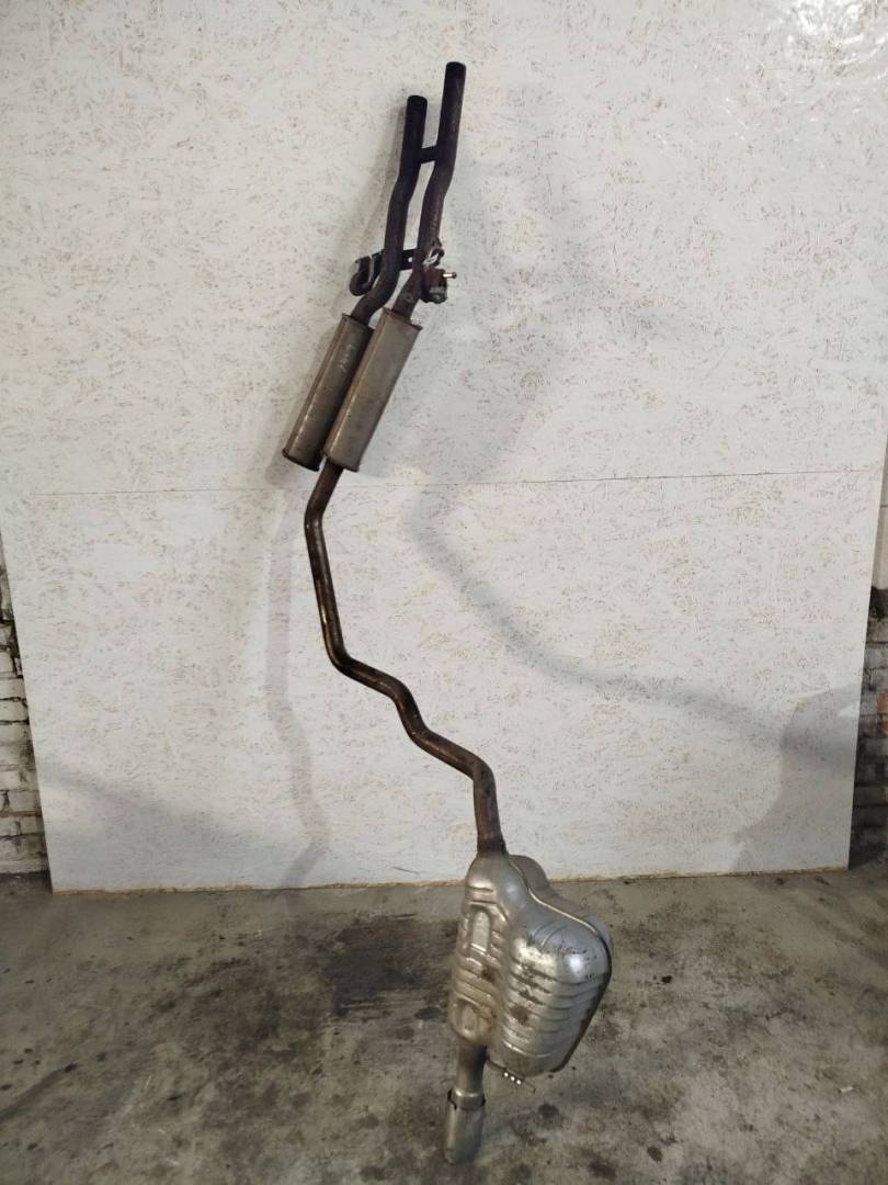 глушитель Audi A6 4F/C6 2006, 2.4 л., i, BDW, бензин, вариатор, чёрный, седан, передний привод, правый руль - фото №1