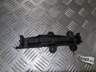 Крепление бампера переднего Audi 100 4A/C4 1994, 8938072534