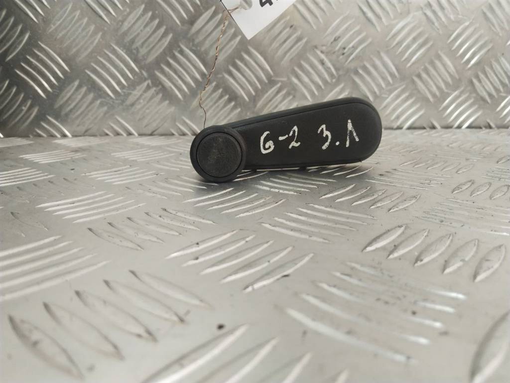 ручка стеклоподъемника Volkswagen Golf 2 поколение 1988, 191837579 - фото №1