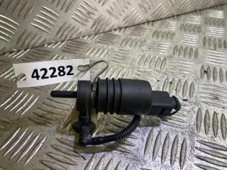 насос (моторчик) омывателя стекла Volkswagen Golf 4 поколение 1999, универсал, 1J0973722