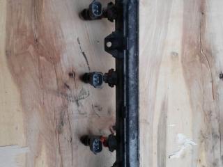 топливная рампа Volkswagen Golf 4 поколение 2000, 1.4 л., i, бензин, МКПП, 36133319