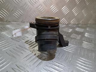 фланец (тройник) системы охлаждения Land Rover Discovery 4 поколение 2010, 3.0 л., DT, дизель, 9X2Q8A544BA