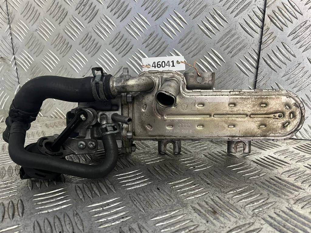 охладитель EGR / Радиатор EGR Volkswagen Touareg 1 поколение 2005, 2.5 л., TDi, дизель, АКПП, 070131512B - фото №1