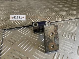 петля двери Audi A6 4A/C4 1996, 4A0833401