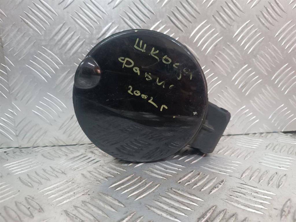 лючок топливного бака Skoda Fabia 1 поколение (6Y) 2002, i, 6Y6010303M - фото №1