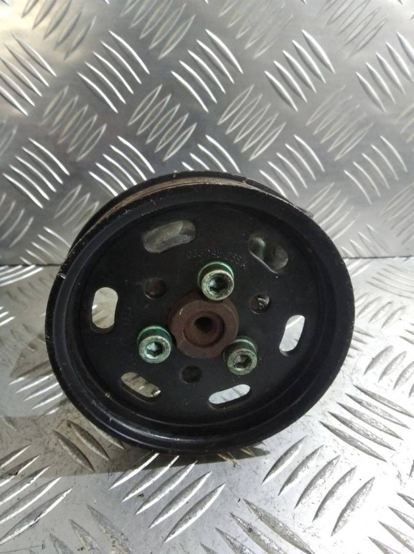 насос гидроусилителя руля Audi A3 8L 1999, 1.6 л., i, бензин, 1J0422154B - фото №1