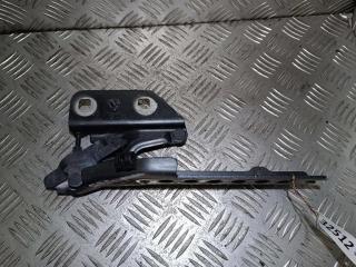 петля капота правая Audi A8 D3/4E 2004, 4.2 л., i, бензин, седан, 4E0823302E