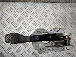 педаль тормоза Volkswagen Passat B6 2009, 2.0 л., TDi, CBAA, дизель, 6МКПП, серебристый, седан, передний привод, правый руль, 3C2721057G