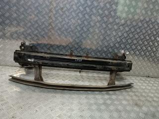 усилитель бампера переднего Volkswagen Passat B6 2009, 2.0 л., TDi, CBAA, дизель, 6МКПП, серебристый, седан, передний привод, правый руль