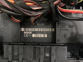 Блок управления BCM (Body Control Module) Volkswagen Passat B6 2010, 3C8937049D