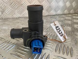 фланец (тройник) системы охлаждения Volkswagen Passat B5 2000, 1.9 л., TDi, дизель, 28121132
