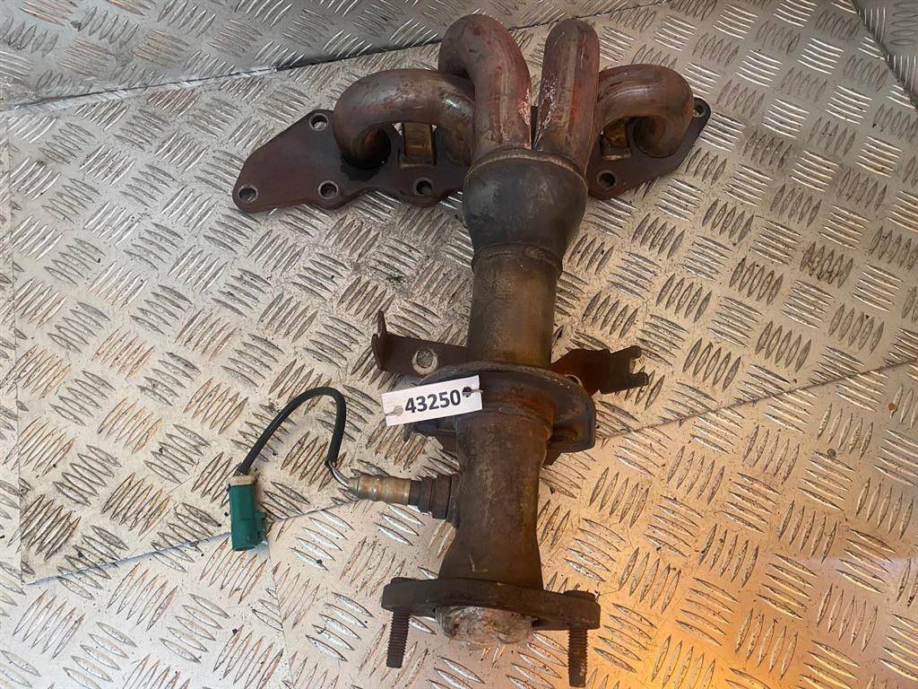 коллектор выпускной Ford Mondeo 3 поколение 2000, 1.8 л., i, бензин, МКПП, 1S715A204GB - фото №1