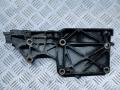кронштейн генератора Volkswagen Touran 1 поколение 2005, 1.9 л., TDi, BKC, дизель, АКПП, передний привод, 03G903143A - фото №3
