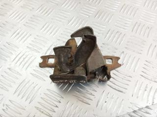 замок капота Volkswagen Golf 3 поколение 1994