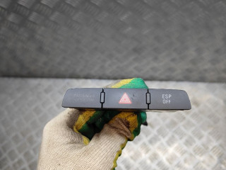 кнопка аварийной сигнализации Audi Q7 4L 2006, 3.0 л., TDi, BUG, дизель, АКПП, бежево-серый, внедорожник 5 дв., полный привод, правый руль, 4L2927137A