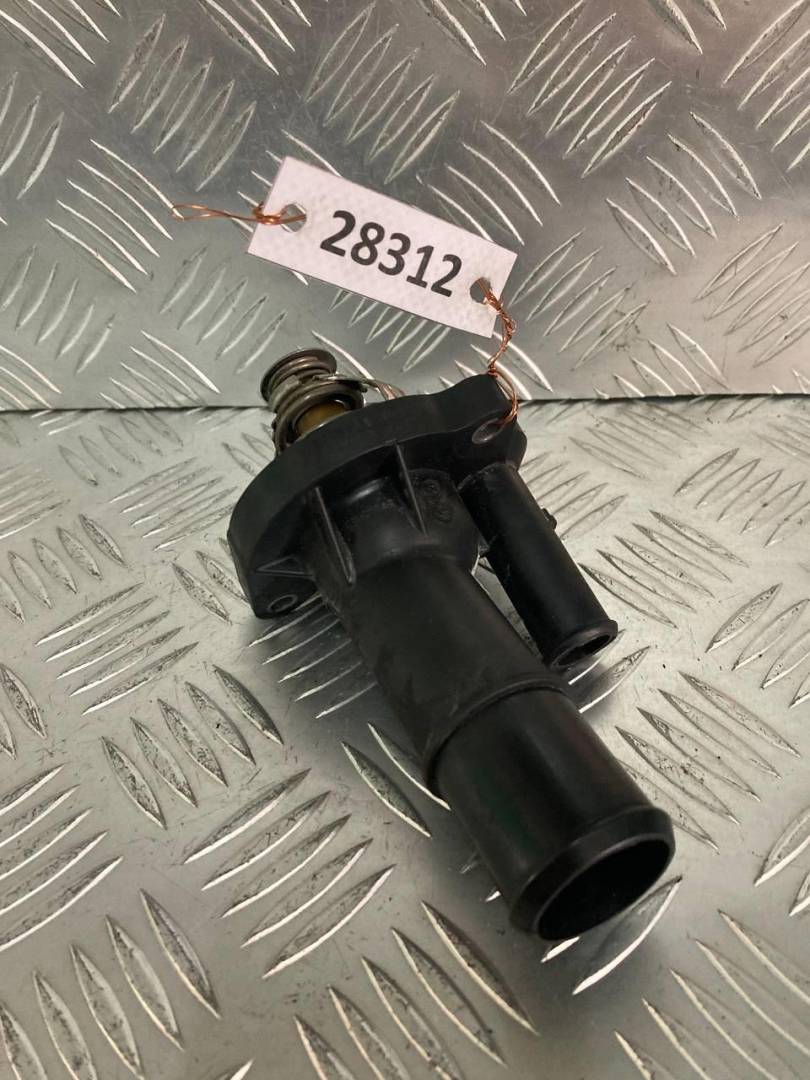 термостат Ford C-Max 1 поколение 2007, 2.0 л., i, бензин, 4M5GFC - фото №1