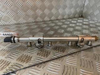 топливная рампа Volkswagen Golf 7 поколение 2017, 1.4 л., TSI, бензин, МКПП, 04E133320D