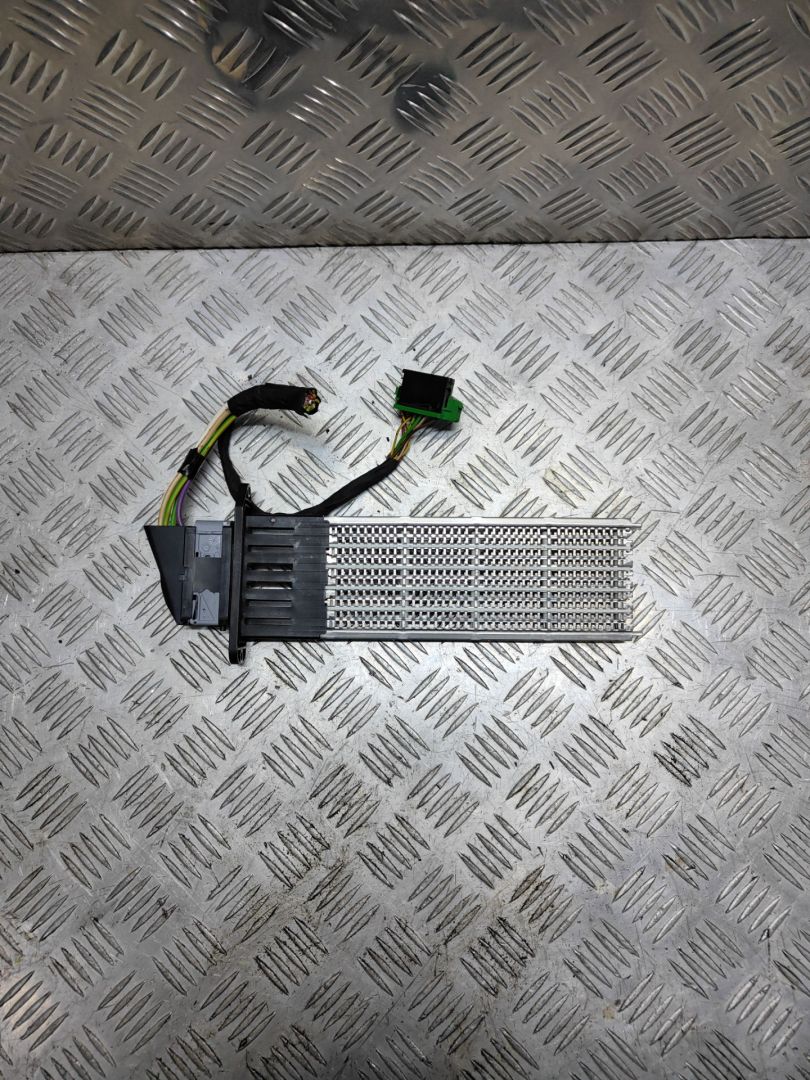 электрический радиатор отопителя (тэн) Citroen Berlingo 2 поколение (B9) 2012, 1.6 л., HDi, 9HN (DV6ETED), дизель, МКПП, белый, фургон, передний привод, правый руль, A52103100 - фото №1