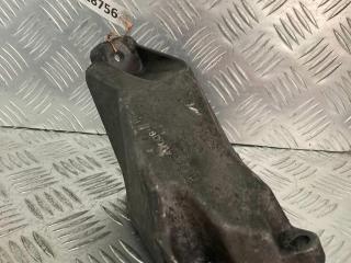 кронштейн двигателя Volkswagen Passat B5 1999, 1.8 л., i, бензин, 8D0199307L