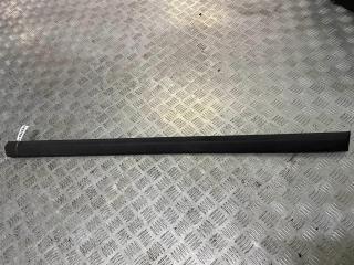 молдинг двери передней правой Volkswagen Golf 3 поколение 1994, хетчбэк 5 дв., 1H4853516