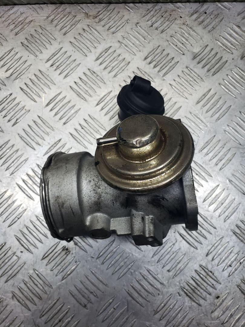 клапан EGR Volkswagen Touareg 1 поколение 2006, 2.5 л., TDi, BAC, дизель, АКПП, полный привод - фото №1
