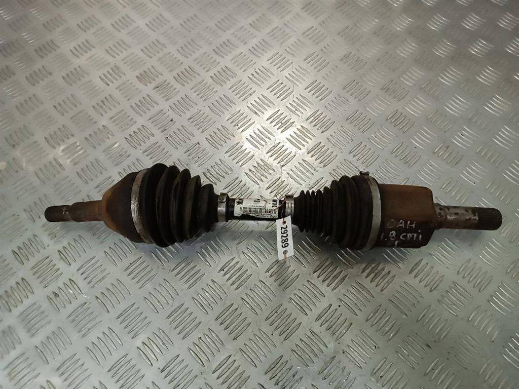 полуось передняя левая (приводной вал, ШРУС) Opel Astra H 2005, 1.9 л., CDTi, дизель, АКПП, 13245903 - фото №1