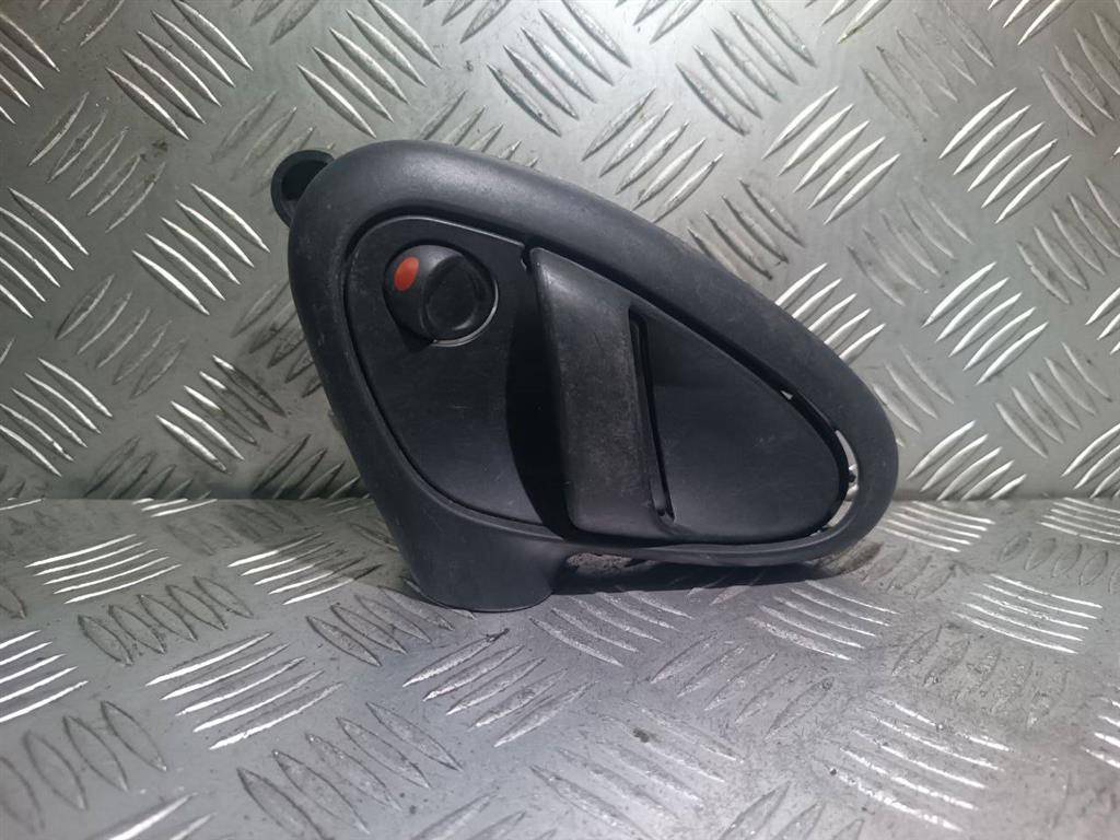 ручка внутренняя передняя правая Citroen Xsara 1 поколение 1999, 9623200077C - фото №1