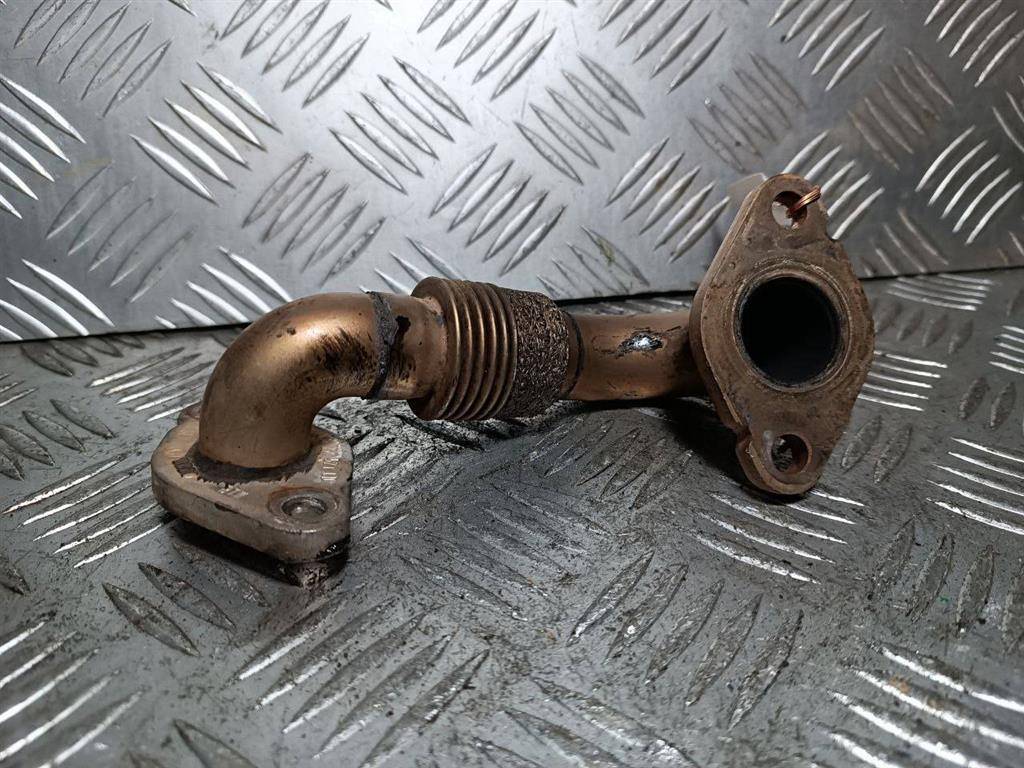 трубка системы рециркуляции EGR Volkswagen Passat B6 2006, 1.9 л., TDi, дизель, 038131521CD - фото №1
