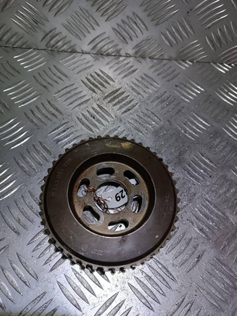 звездочка ТНВД Volkswagen Golf 4 поколение 2001, 1.9 л., TDi, дизель, 038130111B - фото №1