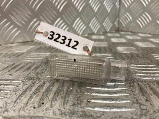 фонарь салона (плафон) Audi A6 4B/C5 2000, 4B0947415