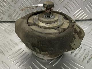 подушка крепления КПП Volkswagen Passat B5 [рестайлинг] 2003, 2.5 л., TDi, дизель, 4B0399151M