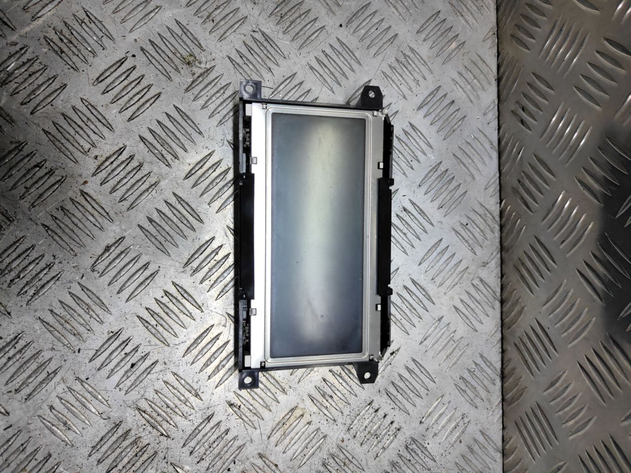 дисплей Audi A6 4F/C6 2006, 2.4 л., i, BDW, бензин, вариатор, чёрный, седан, передний привод, правый руль, 4F0919603 - фото №1