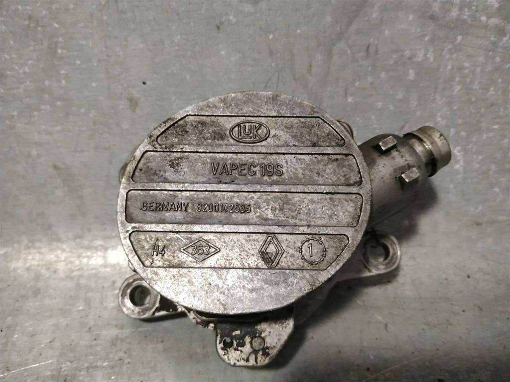 насос вакуумный Renault Laguna 2 поколение 2003, 2.2 л., DCi, дизель, 8800102535 - фото №1