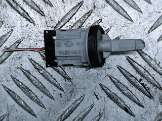 датчик температуры Volkswagen Passat B6 2007, 2.0 л., TDi, BMR, дизель, 6МКПП, чёрный, седан, передний привод, правый руль, 1K0907543A