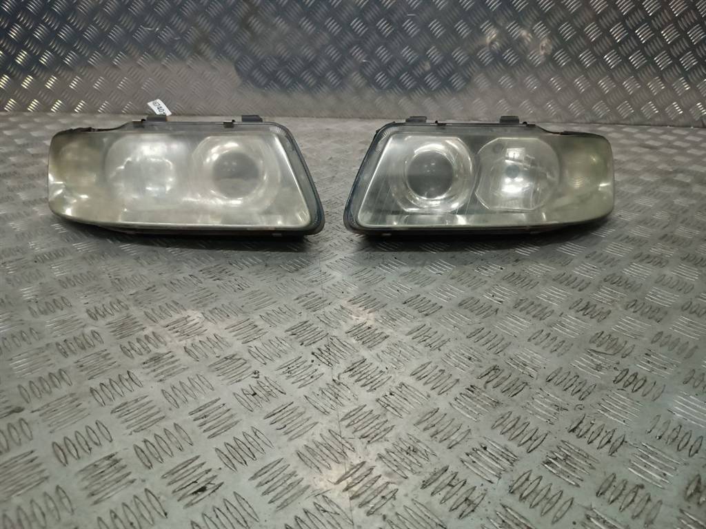 фара правая Audi A4 B6 2002, RE15389600 - фото №1