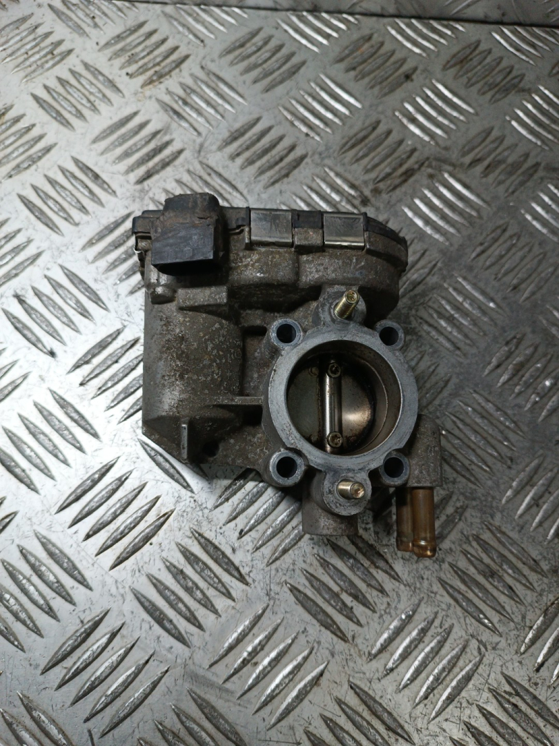 заслонка дроссельная Opel Corsa C 2001, 1.2 л., i, Z 12 XE, бензин, 9157512, 0280750044 - фото №1
