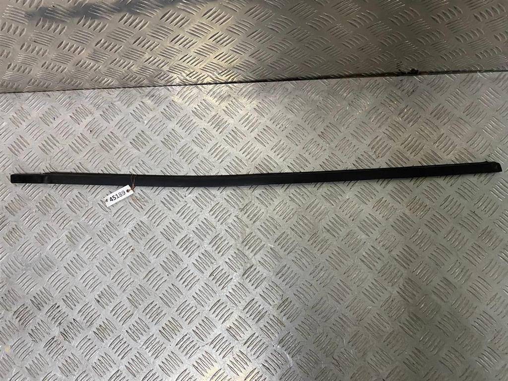молдинг стекла Volkswagen Sharan 1 поколение 1998, 95VW21376AGW - фото №1