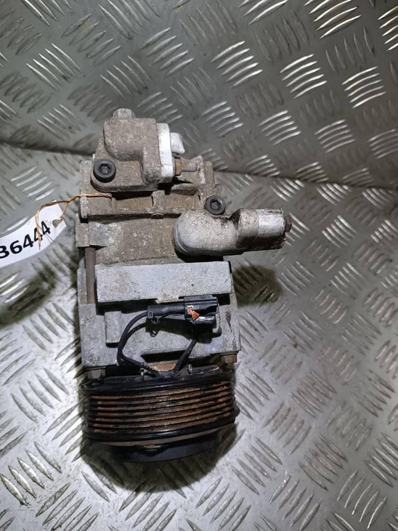 компрессор кондиционера Kia Sorento 1 поколение 2004, 2.5 л., CRDi, дизель - фото №1