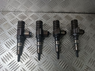 форсунка Volkswagen Golf 5 поколение 2008, 2.0 л., TDi, BKD, дизель, АКПП, 03G130073G, 0414720404