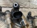 форсунка Volkswagen Golf 5 поколение 2007, 1.6 л., FSI, бензин, 03C906036A - фото №3