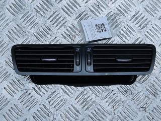 дефлектор обдува салона Volkswagen Passat B6 2007, 2.0 л., TDi, дизель, 6МКПП, серебристый, универсал, передний привод, правый руль, 3C2819728D, 3C1819728E