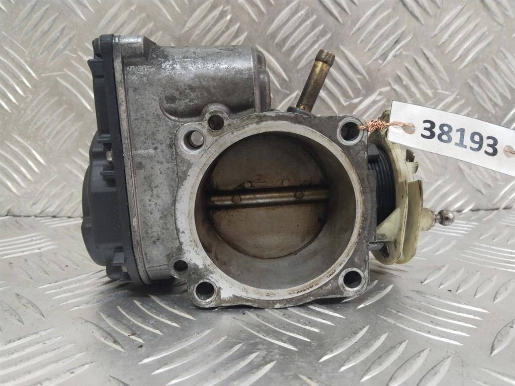 заслонка дроссельная Audi A6 4B/C5 1997, 2.4 л., i, бензин, 408237221005 - фото №1