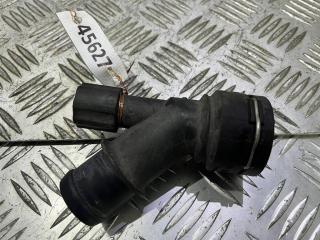 фланец (тройник) системы охлаждения Volkswagen Golf 4 поколение 2002, 1.4 л., i, AKQ, бензин, передний привод, 1J0121619A