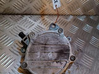 насос вакуумный Audi A4 B7 2005, 2.0 л., TFSI, бензин, 06D145100E