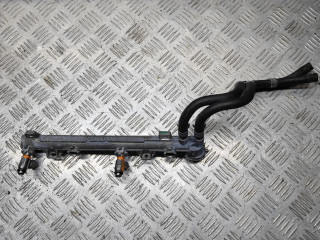 топливная рампа Volkswagen Golf 4 поколение 2002, 1.4 л., i, AXP, бензин, МКПП, передний привод, 036133319