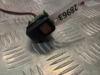 кнопка аварийной сигнализации Mazda 626 GE [рестайлинг] 1995, 4513