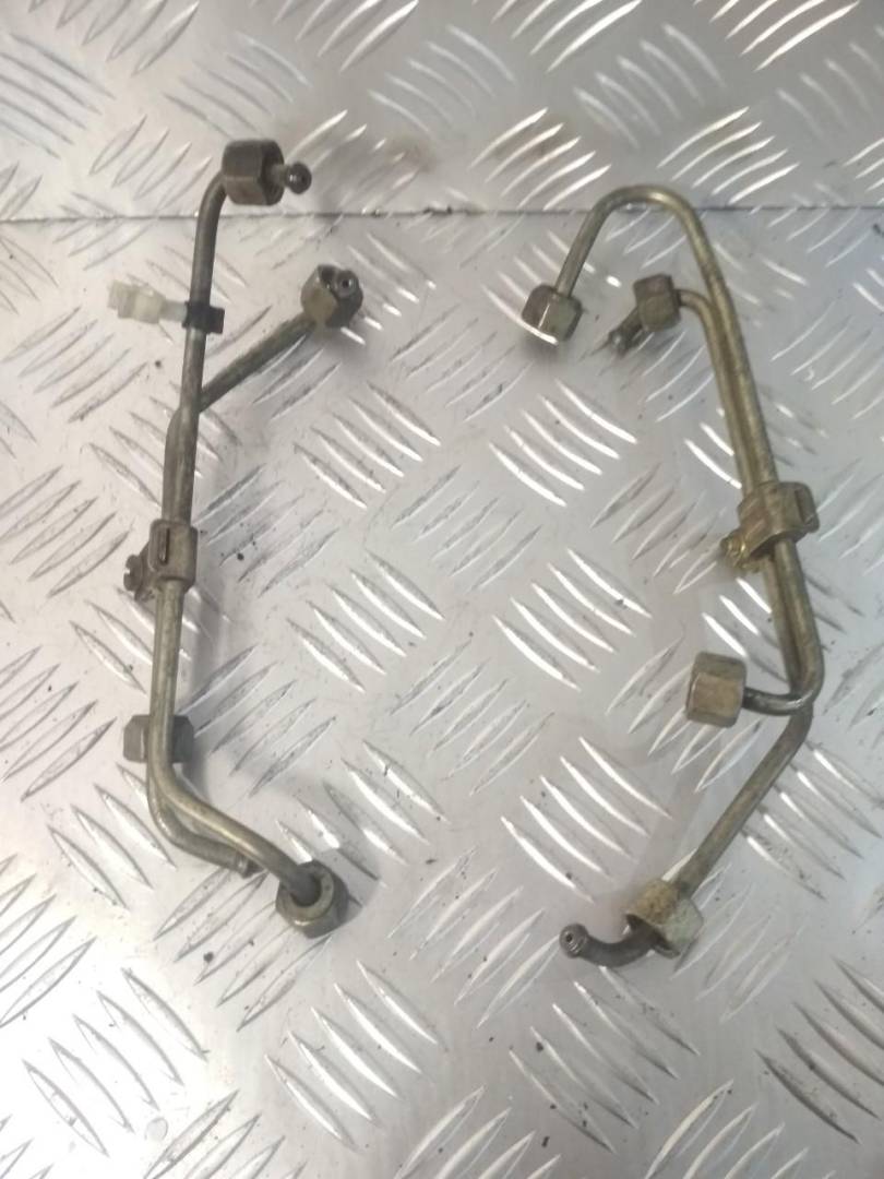 трубка ТНВД Volkswagen Caddy 2 поколение 2001, 1.9 л., SDi, дизель - фото №1