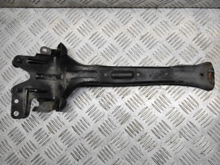 кронштейн передней панели (телевизора) Volkswagen Touareg 1 поколение [рестайлинг] 2008, 3.0 л., TDi, BKS, дизель, АКПП, чёрный, внедорожник 5 дв., полный привод, правый руль, 7L0805799D