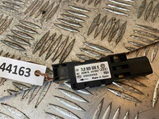 датчик удара Volkswagen Touareg 1 поколение [рестайлинг] 2008, 3.0 л., TDi, BKS, дизель, АКПП, чёрный, внедорожник 5 дв., полный привод, правый руль, 7L0909606B