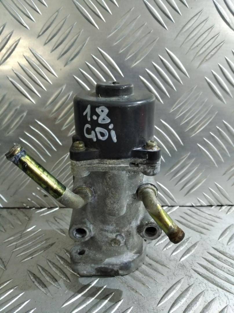 клапан EGR Mitsubishi Carisma 1 поколение 1998, 1.8 л., GDi, бензин, 831979582 - фото №1